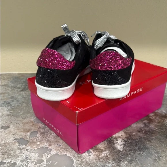 Rampage Black and Silver Sneakers Sleek Design - Picture 3 of 4